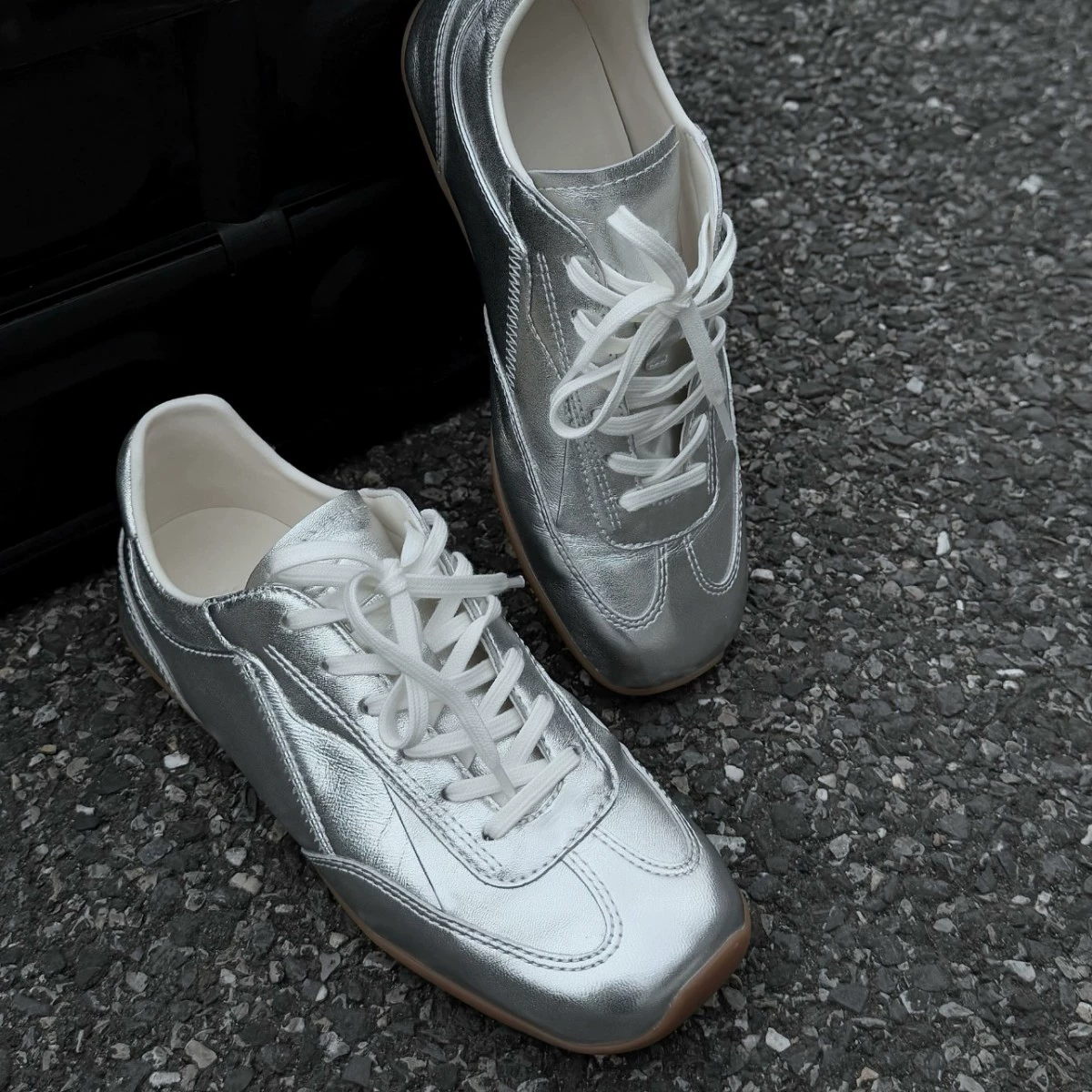 Summer New Silver Flat Sport German Training Shoes Women 2025 New Vintage Casual Lace Up Agate Shoes