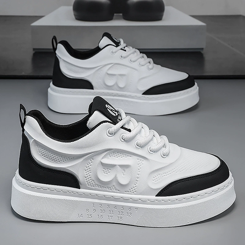 White Shoes Men Lightweight Comfortable Casual Teen Spring Summer New Board Shoes 2026 Trendy