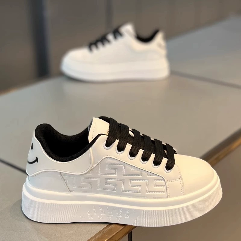 Men's Spring 2026 New Breathable Thick Sole Height Increase Board Shoes Fashion Casual Sports White