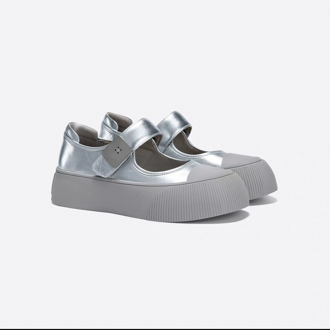 Vintage Thick Sole Round Toe Velcro Mary Jane Shoes for Women Casual Sneakers Big Head