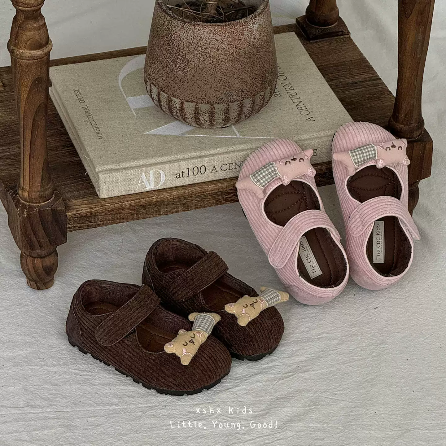 XSHX cute handmade doll Korean girls' princess shoes Mary Jane hook-and-loop wide toe retro corduroy