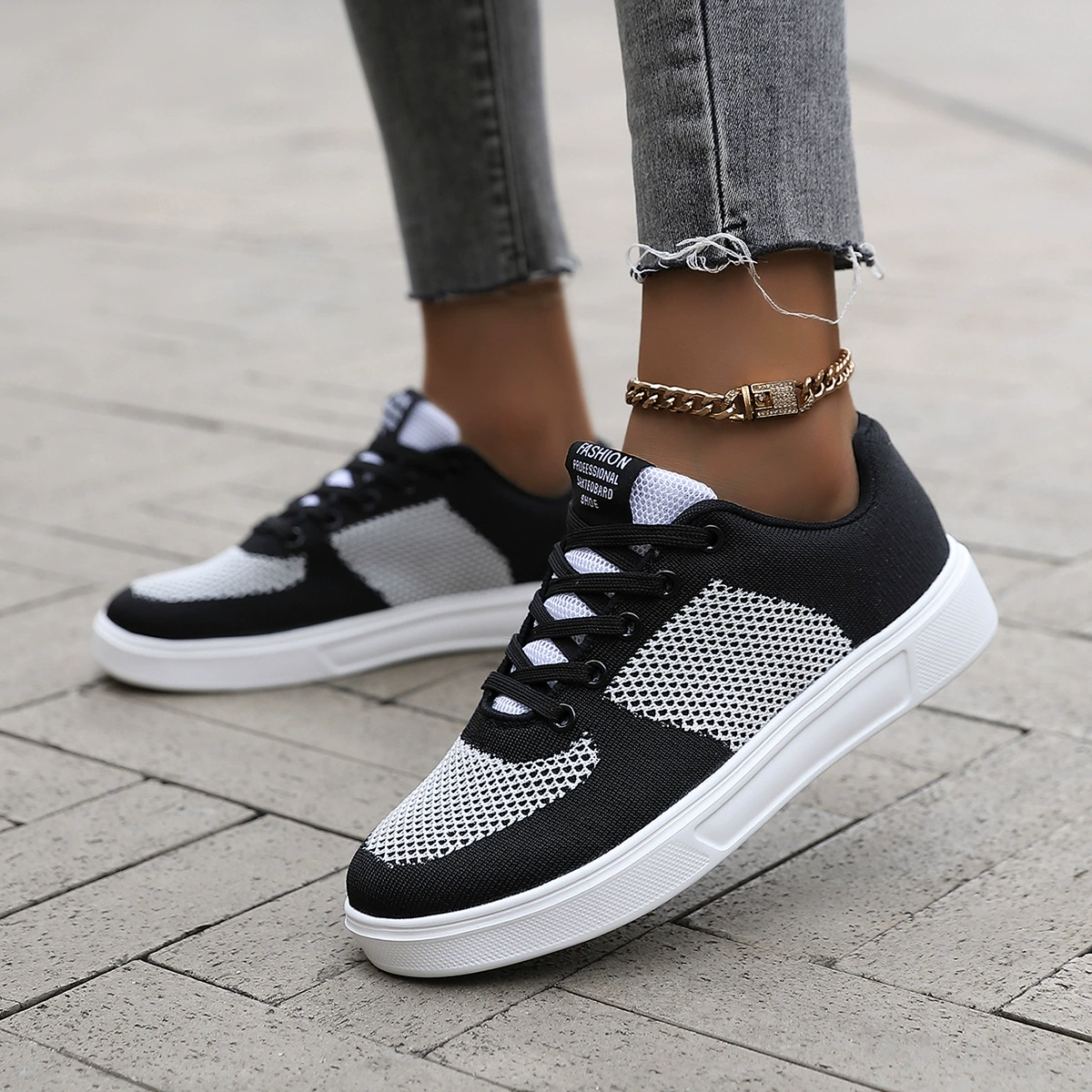Cross-border Large Size 44 Mesh Sneakers, Fashion Black Breathable Flywoven Hollow Board Shoes for Girls