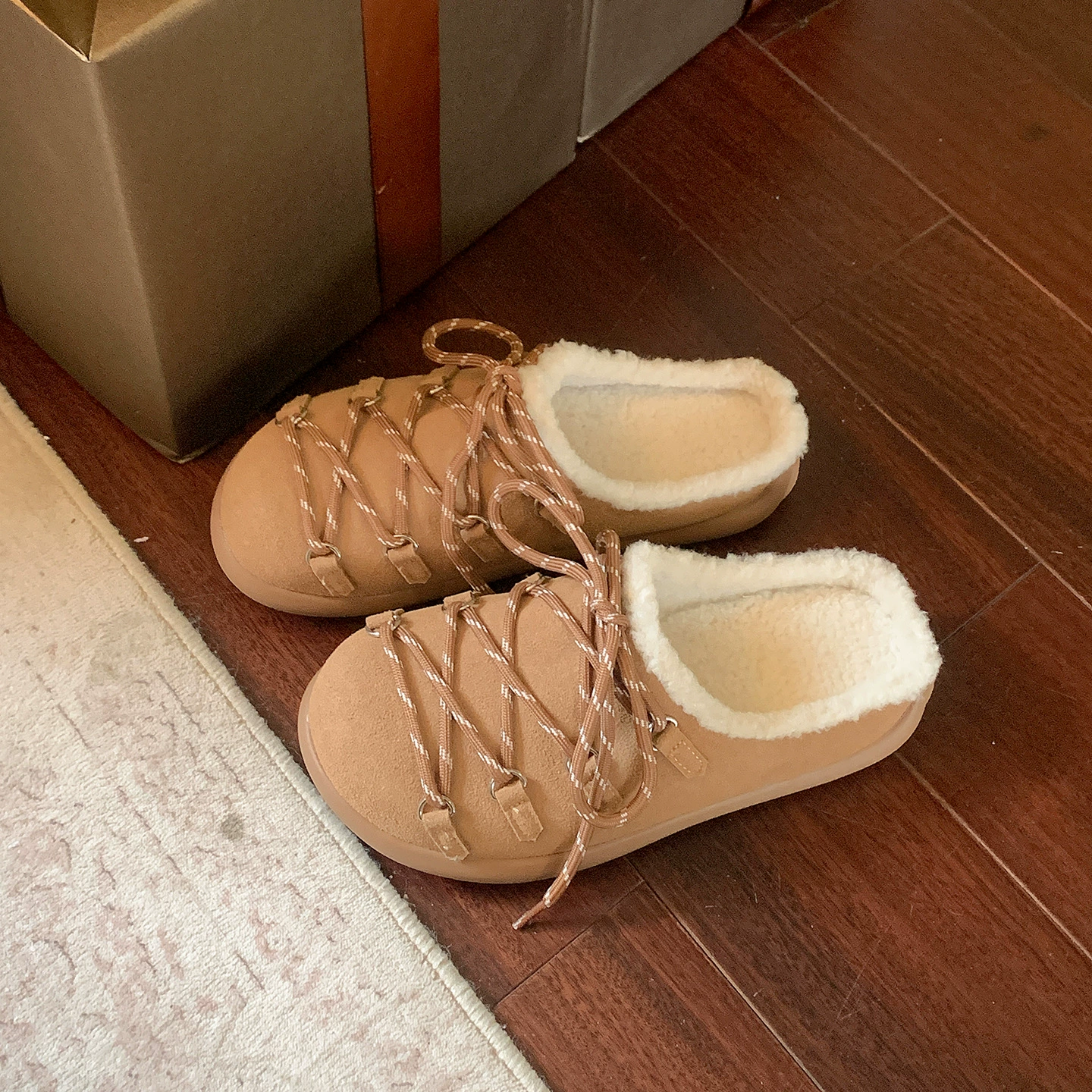 秋冬新款绑带小土豆~保暖绑带厚底羊羔毛毛勃肯拖鞋女包头半拖
